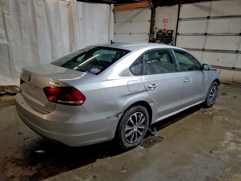 Photo 3 from auction – 2014 VOLKSWAGEN PASSAT S with VIN 1VWAT7A36EC065578