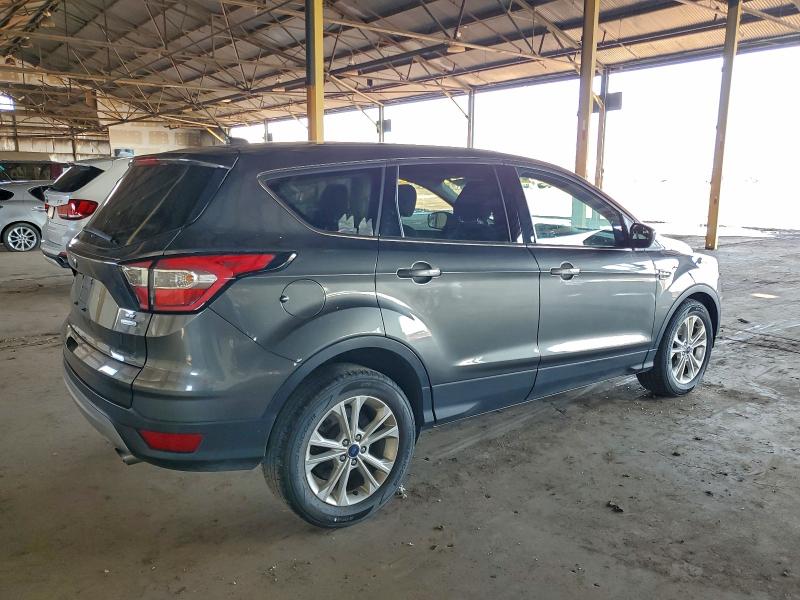Photo 3 from auction – 2017 FORD ESCAPE SE with VIN 1FMCU0GD5HUC50652