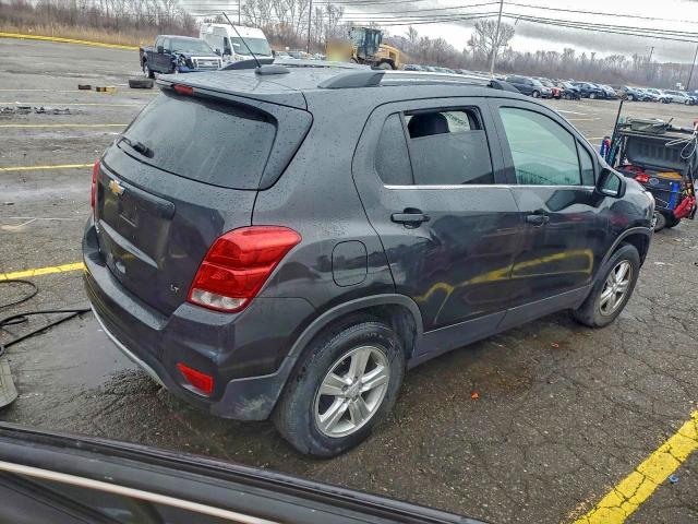 Photo 3 from auction – 2017 CHEVROLET TRAX 1LT with VIN 3GNCJLSB4HL256013