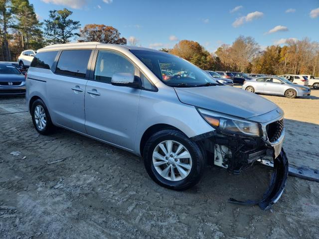 Photo 4 from auction – 2016 KIA SEDONA LX with VIN KNDMB5C10G6103309