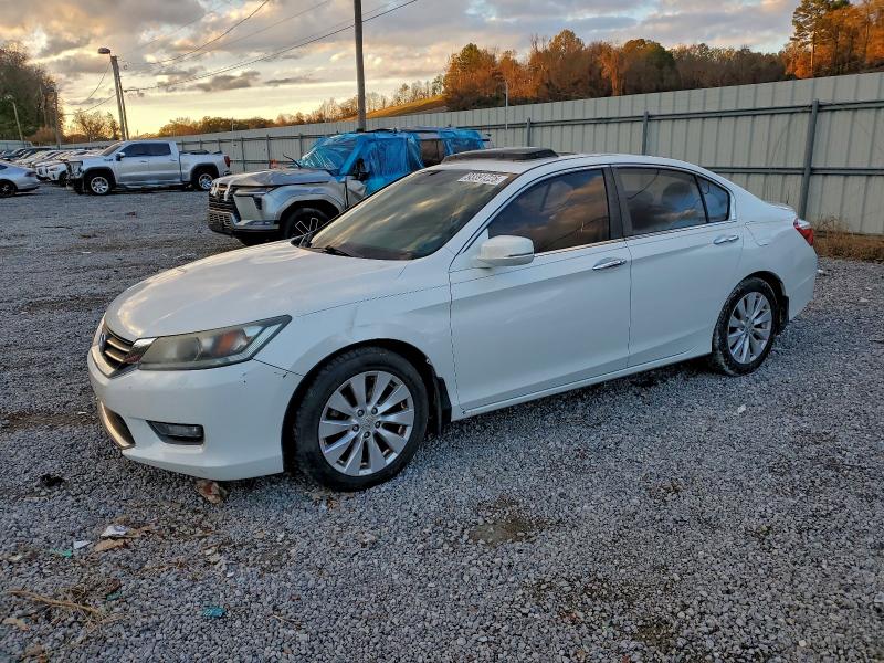 HONDA ACCORD EXL 2015 with VIN 1HGCR2F89FA197993 - Photo from auction