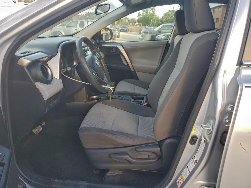 Photo 7 from auction – 2013 TOYOTA RAV4 LE with VIN JTMBFREV2D5003152