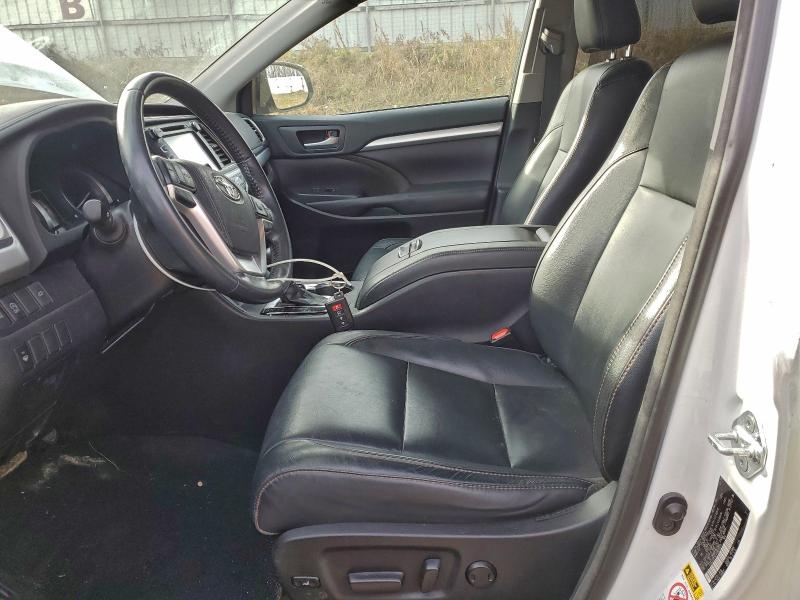 Photo 7 from auction – 2018 TOYOTA HIGHLANDER with VIN 5TDJZRFH7JS902073