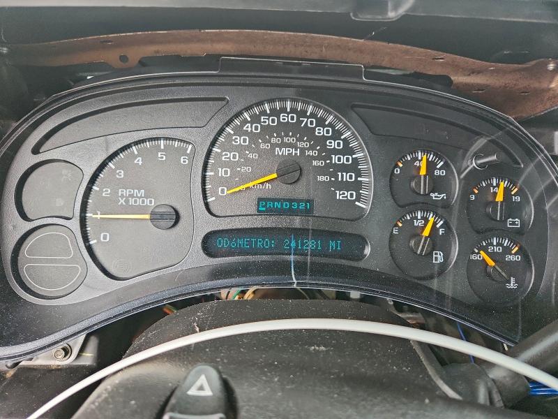 Photo 9 from auction – 2004 CHEVROLET SILVERADO with VIN 2GCEC19TX41218599