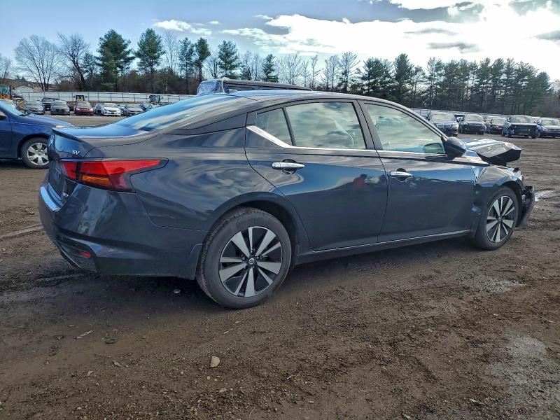 Photo 3 from auction – 2022 NISSAN ALTIMA SV with VIN 1N4BL4DW2NN349361
