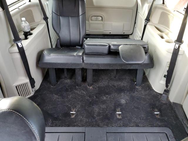 Photo 10 from auction – 2012 CHRYSLER TOWN & COU with VIN 2C4RC1GG2CR116088