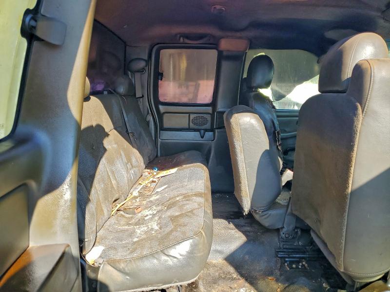 Photo 10 from auction – 2006 CHEVROLET SILVERADO with VIN 1GCHC29U46E280481