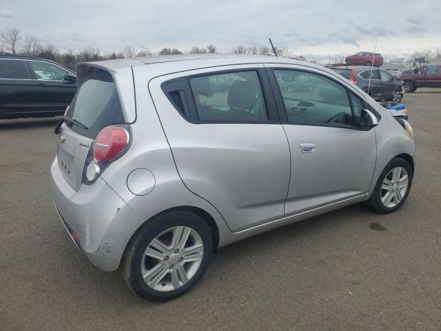 Foto 3 de la subasta – 2015 CHEVROLET SPARK LS con VIN KL8CB6S94FC753956