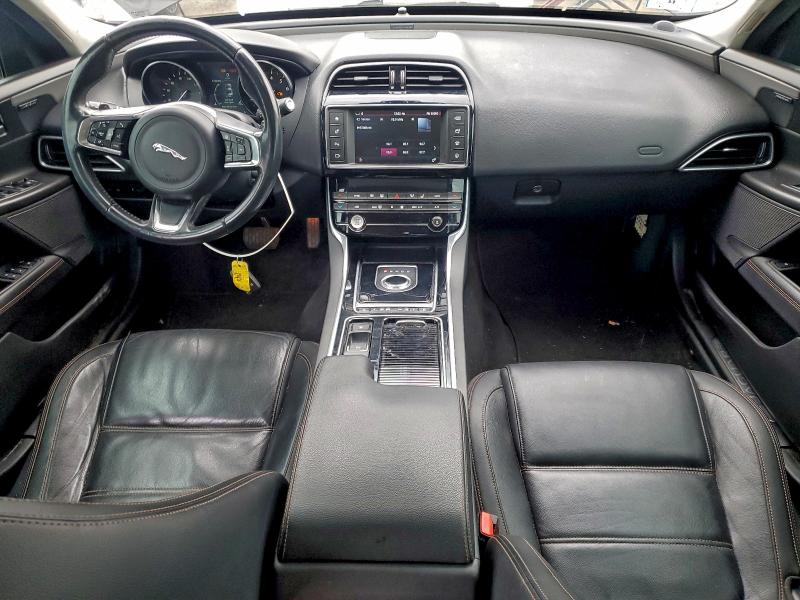 Photo 8 from auction – 2018 JAGUAR XE PRESTIG with VIN SAJAK4FN0JCP25219