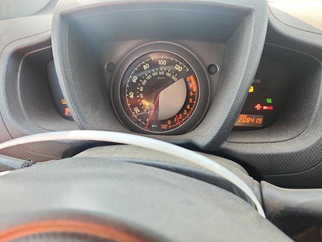 Photo 9 from auction – 2011 TOYOTA SCION XD with VIN JTKKU4B44B1013070