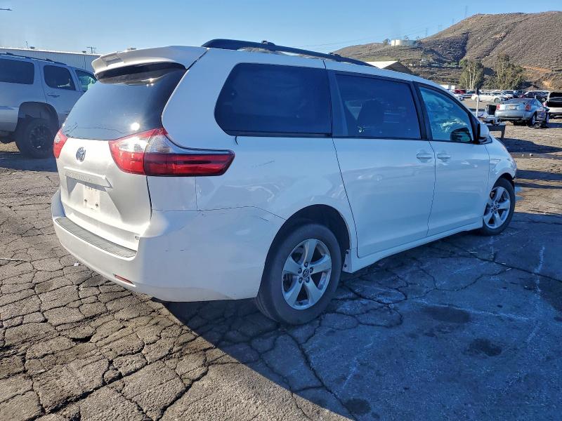 Photo 3 from auction – 2020 TOYOTA SIENNA LE with VIN 5TDKZ3DC2LS021275