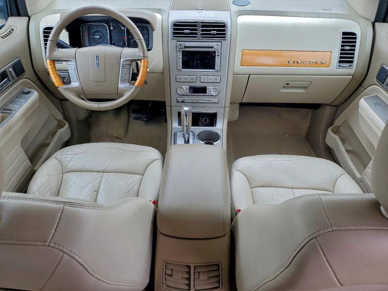 Photo 8 from auction – 2007 LINCOLN MKX with VIN 2LMDU68C47BJ30332