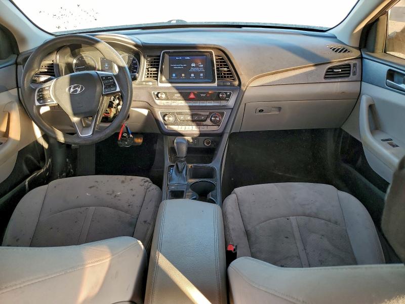 Photo 8 from auction – 2019 HYUNDAI SONATA with VIN 5NPE24AF5KH789651