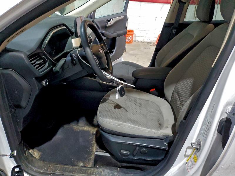 Photo 7 from auction – 2020 FORD ESCAPE with VIN 1FMCU9G69LUC09276