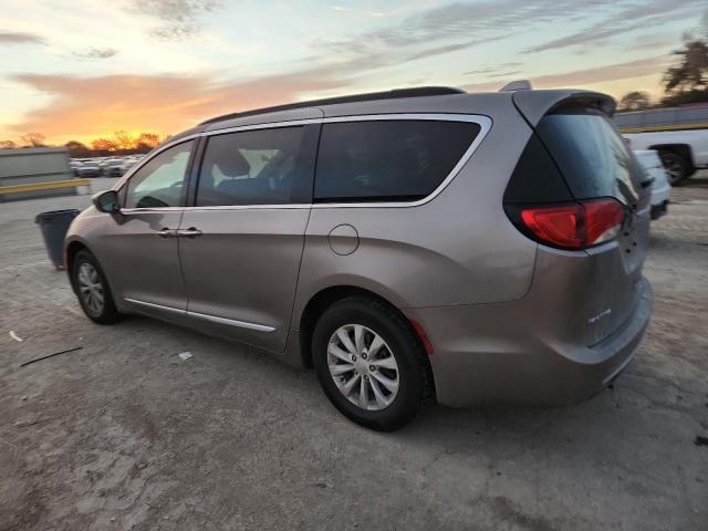 Photo 2 from auction – 2017 CHRYSLER PACIFICA T with VIN 2C4RC1BG2HR536013