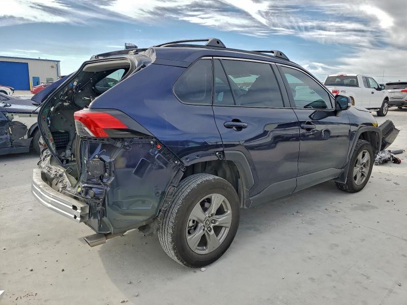 Photo 3 from auction – 2024 TOYOTA RAV4 XLE with VIN 2T3P1RFVXRW435913