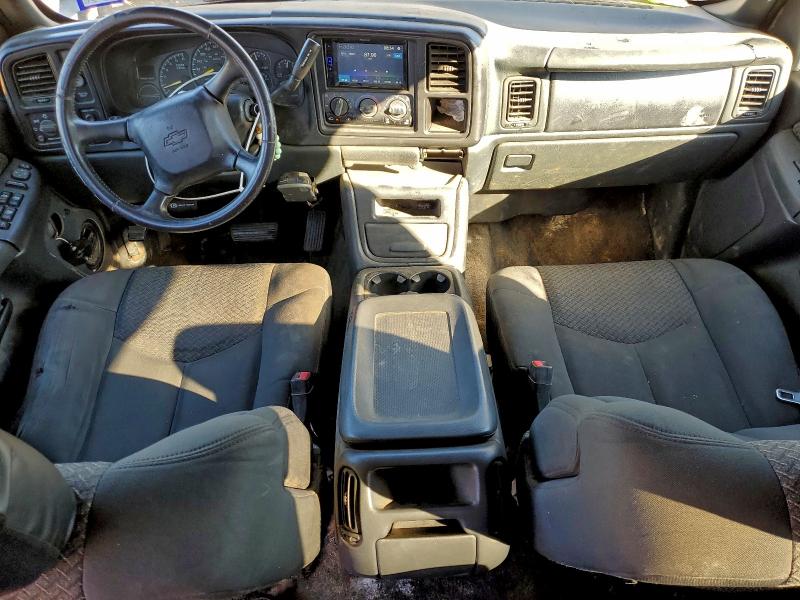 Photo 8 from auction – 2002 CHEVROLET AVALANCHE with VIN 3GNEC13T92G105649
