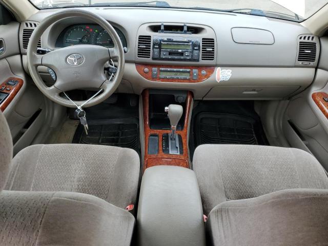 Photo 8 from auction – 2004 TOYOTA CAMRY LE with VIN JTDBF30KX40154795