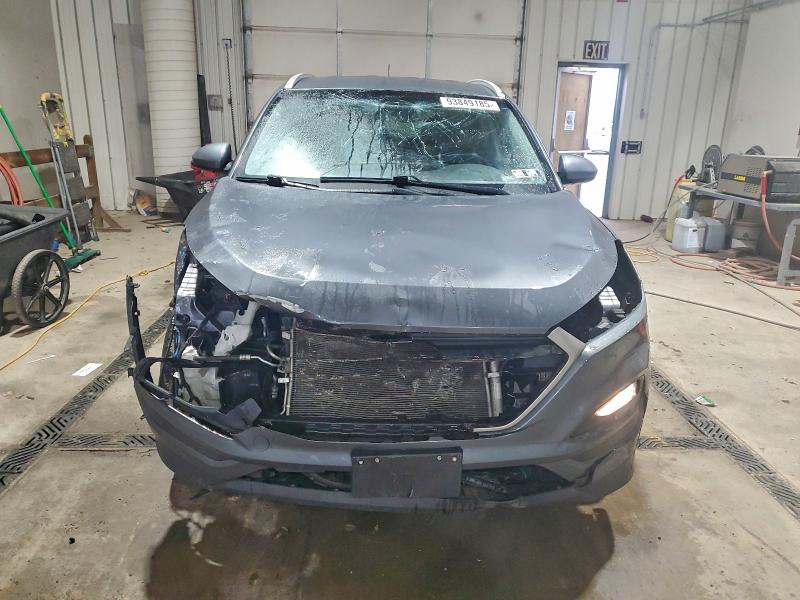 Photo 5 from auction – 2017 HYUNDAI TUCSON LIM with VIN KM8J3CA47HU572634