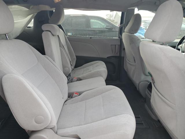 Photo 11 from auction – 2016 TOYOTA SIENNA LE with VIN 5TDKK3DC4GS703164
