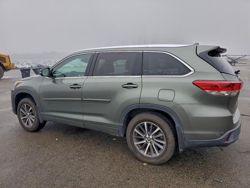 Photo 2 from auction – 2017 TOYOTA HIGHLANDER with VIN 5TDJZRFH2HS393553