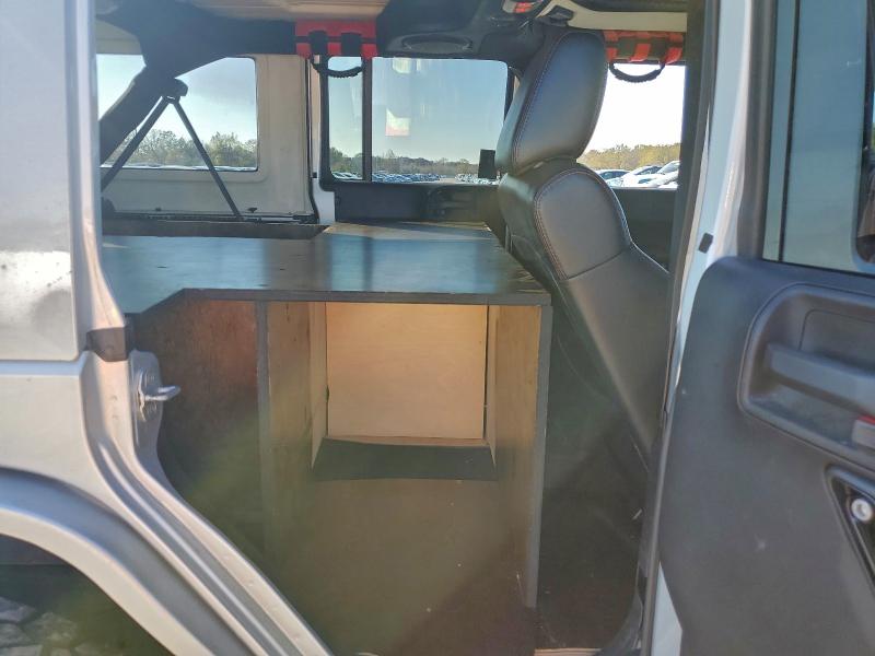 Photo 11 from auction – 2012 JEEP WRANGLER U with VIN 1C4BJWEG7CL260249