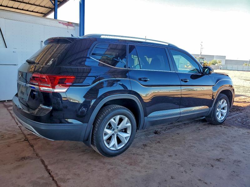 Photo 3 from auction – 2018 VOLKSWAGEN ATLAS SE with VIN 1V2DR2CA1JC507575