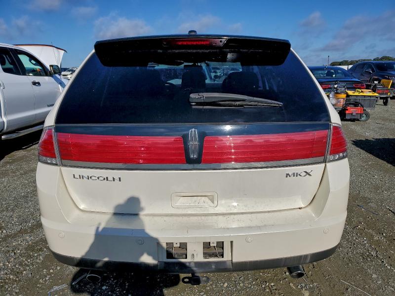 Photo 6 from auction – 2008 LINCOLN MKX with VIN 2LMDU68C78BJ07306