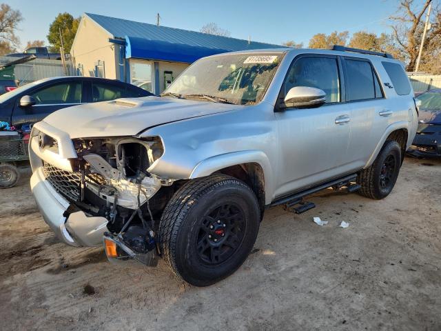 Photo 1 from auction – 2019 TOYOTA 4RUNNER SR with VIN JTEBU5JR7K5630123