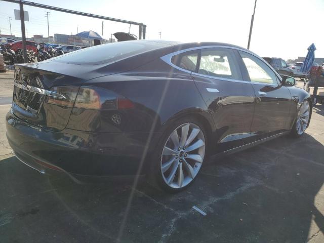 Photo 3 from auction – 2013 TESLA MODEL S with VIN 5YJSA1AG9DFP06382
