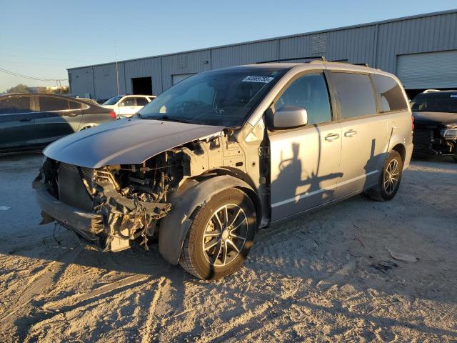 DODGE GRAND CARA 2018 with VIN 2C4RDGEGXJR346350 - Photo from auction