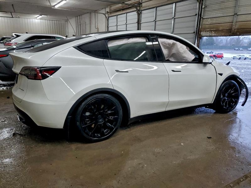 Photo 3 from auction – 2021 TESLA MODEL Y with VIN 5YJYGDEE6MF191649