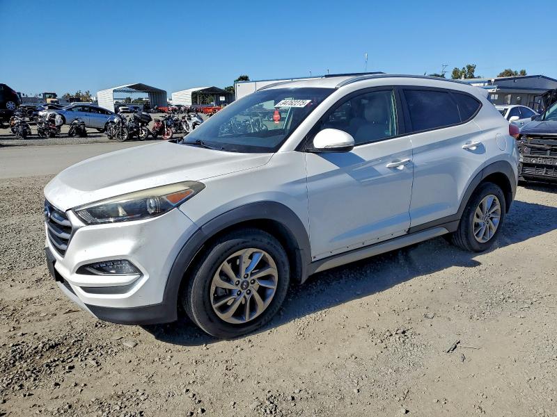 HYUNDAI TUCSON 2017 with VIN KM8J33A29HU302495 - Photo from auction