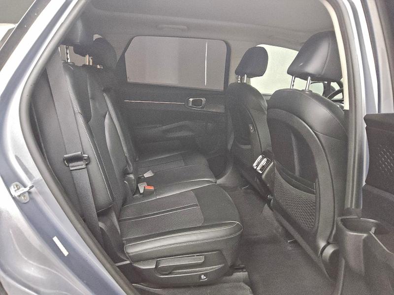 Photo 11 from auction – 2021 KIA SORENTO S with VIN 5XYRL4LC6MG024086