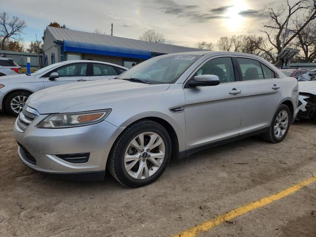 FORD TAURUS SEL 2012 مع رقم تعريف المركبة 1FAHP2EW3CG139063 - صورة من المزاد