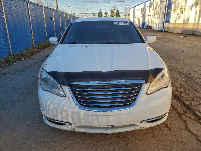Photo 5 from auction – 2014 CHRYSLER 200 TOURIN with VIN 1C3CCBBB5EN231618