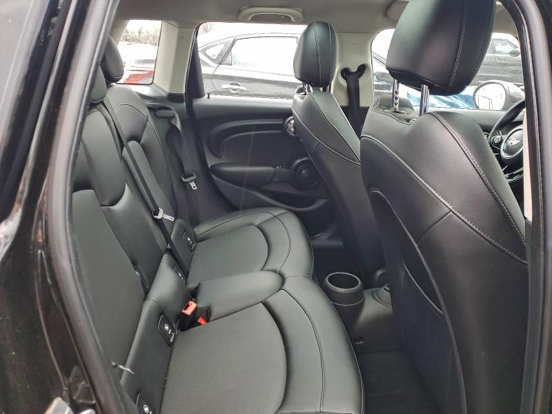 Photo 10 from auction – 2017 MINI COOPER with VIN WMWXU1C30H2F77352