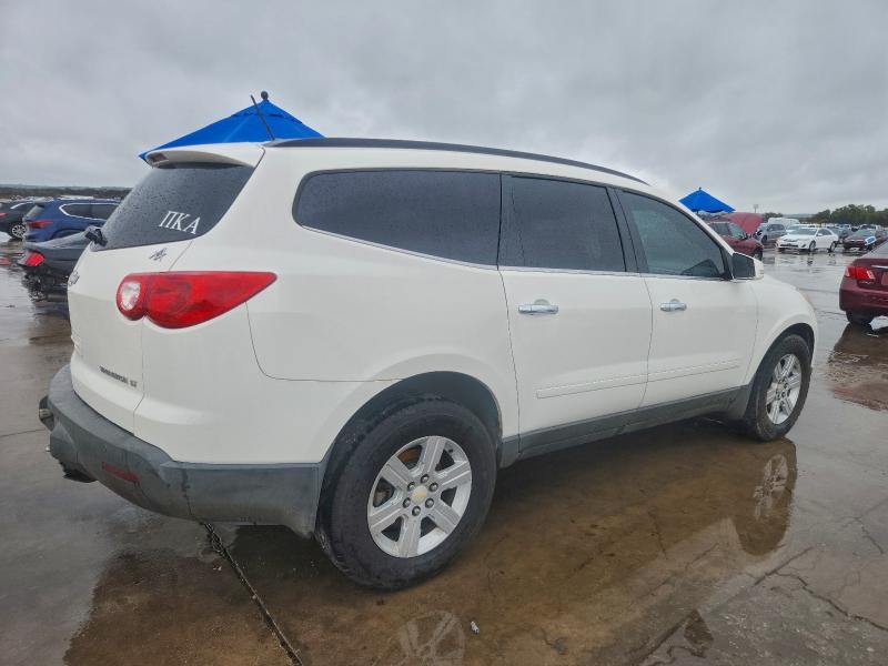 Photo 3 from auction – 2011 CHEVROLET TRAVERSE L with VIN 1GNKRGED7BJ302764