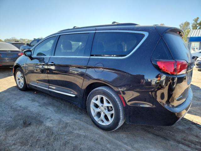Photo 2 from auction – 2017 CHRYSLER PACIFICA with VIN 2C4RC1BG3HR809539