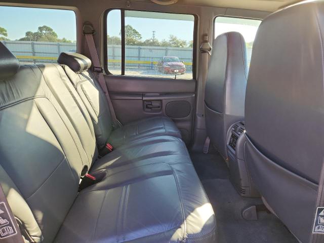 Photo 11 from auction – 2000 FORD EXPLORER X with VIN 1FMZU83P9YZC31033