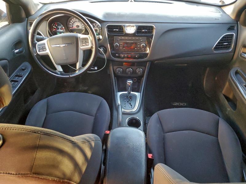 Photo 8 from auction – 2014 CHRYSLER 200 TOURIN with VIN 1C3CCBBB5EN231618