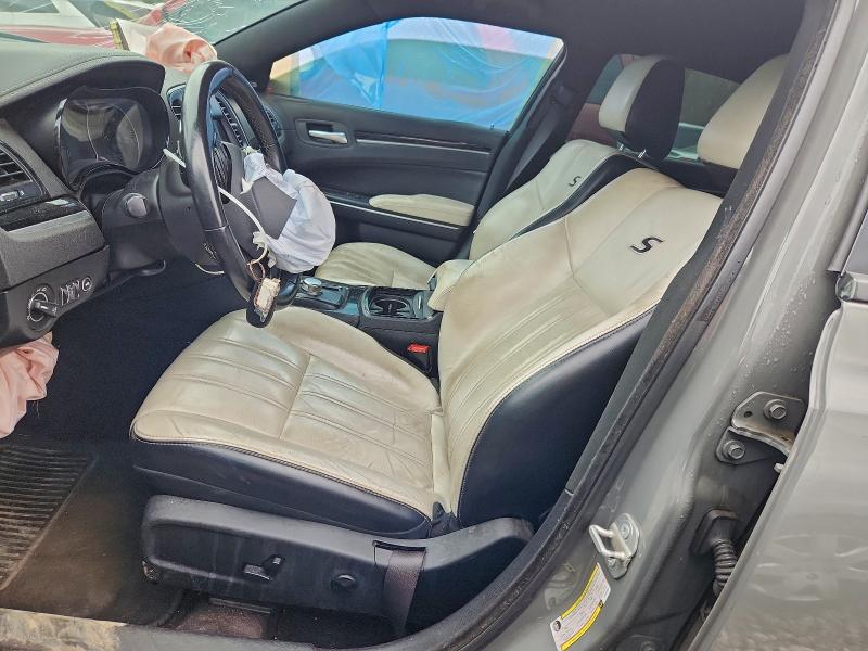 Photo 7 from auction – 2018 CHRYSLER 300 S with VIN 2C3CCABG6JH141208