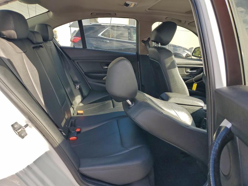 Photo 10 from auction – 2015 BMW 320 I XDRI with VIN WBA3C3C54FK200953