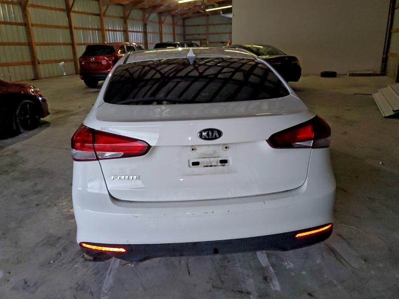 Photo 6 from auction – 2017 KIA FORTE LX with VIN 3KPFK4A76HE066272