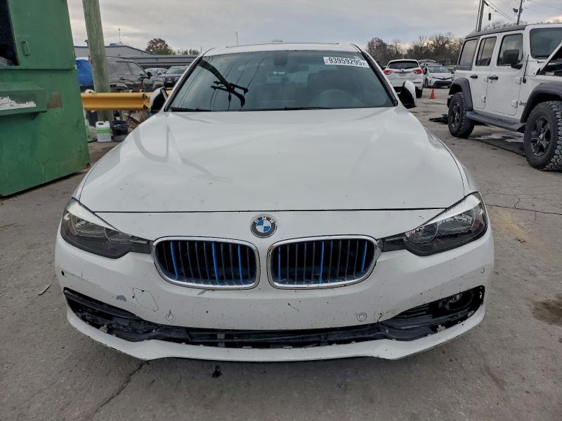 Photo 5 from auction – 2016 BMW 320 I with VIN WBA8E1G51GNT33720