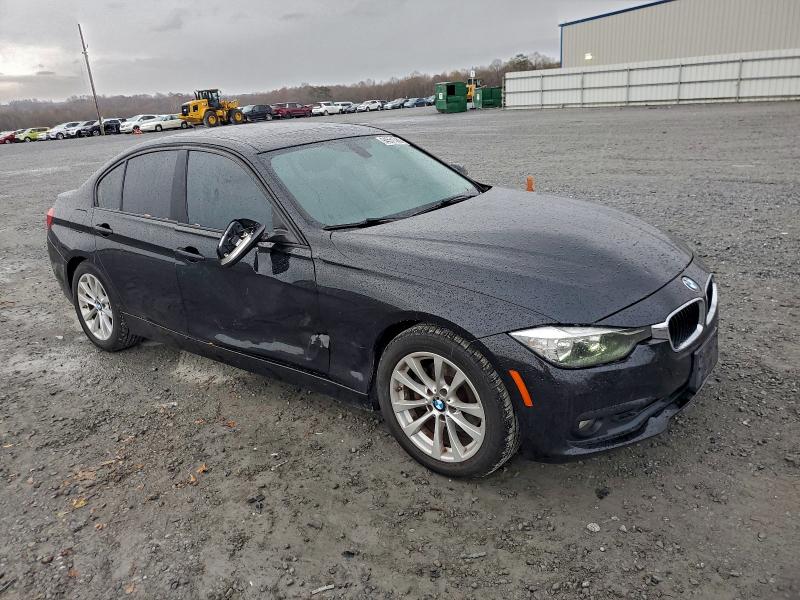 Photo 4 from auction – 2016 BMW 320 XI with VIN WBA8E5G50GNT94564