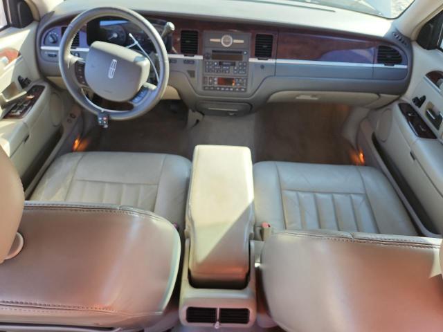 Photo 8 from auction – 2007 LINCOLN TOWN CAR S with VIN 1LNHM81VX7Y631300
