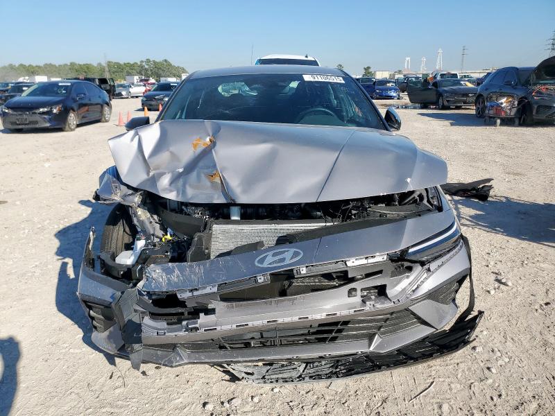 Photo 5 from auction – 2025 HYUNDAI ELANTRA with VIN KMHLM4DG2SU069957