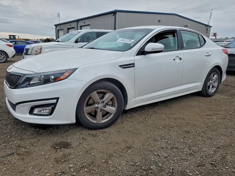 KIA OPTIMA LX 2014 con VIN 5XXGM4A74EG338853 - Foto de la subasta