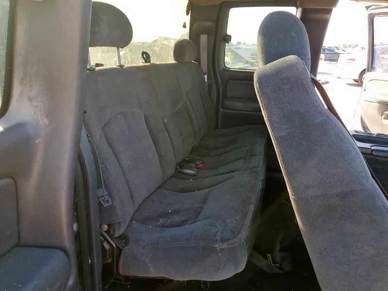 Photo 10 from auction – 2002 CHEVROLET SILVERADO with VIN 2GCEC19V021165488